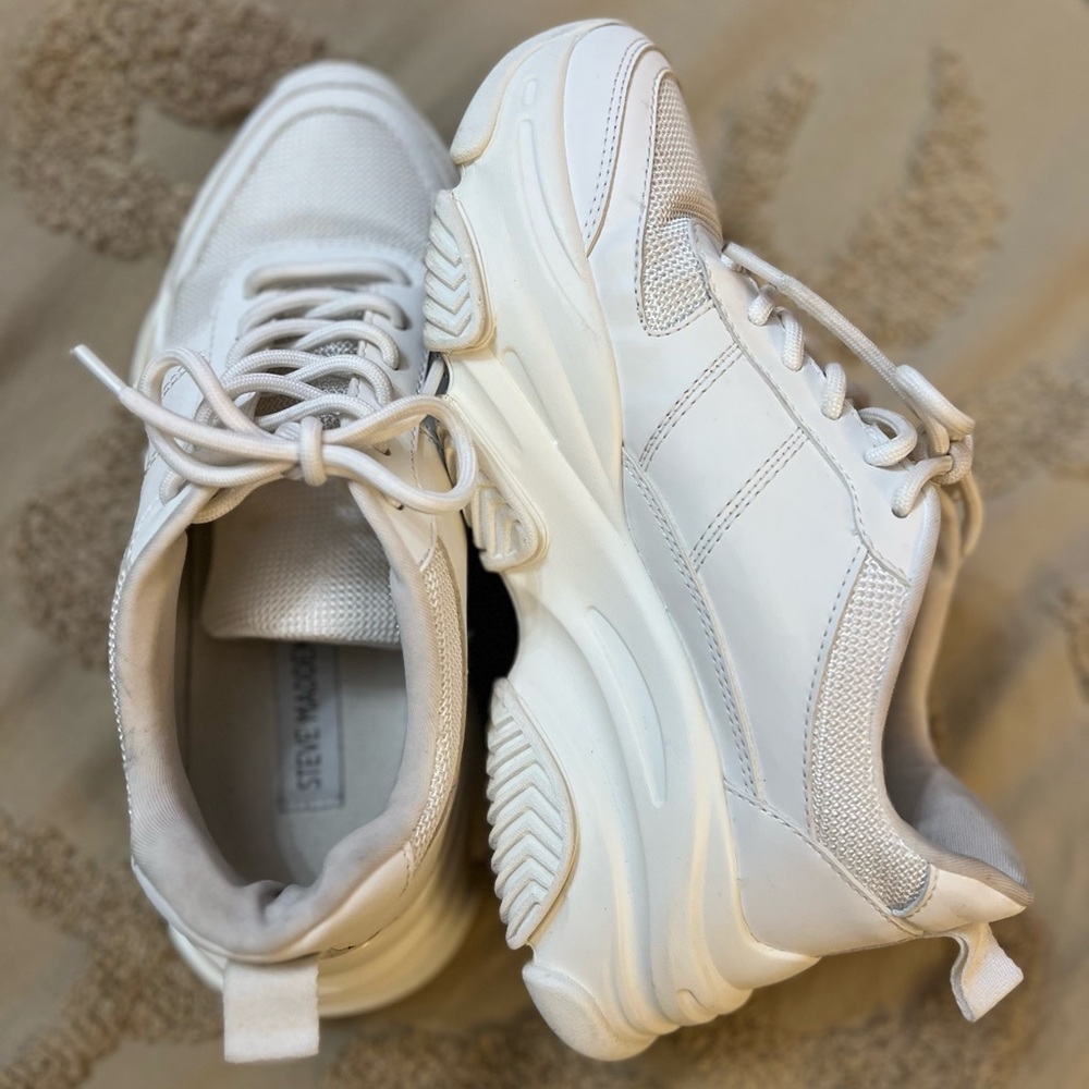 ✨ Steve Madden Dragon Chunky Platform Sneakers